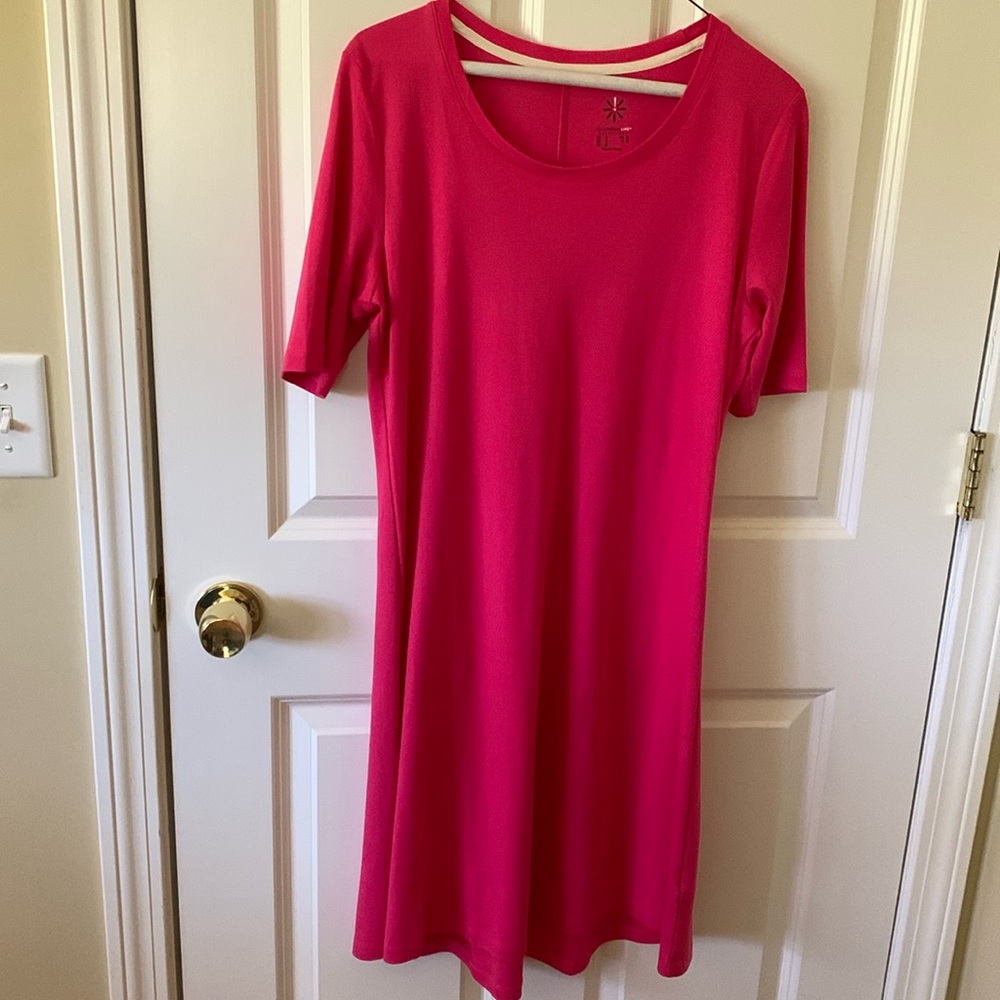 Women’s Isaac Mizrahi T Shirt Dress- Color Pink Ruby Size S- Excellent Condition